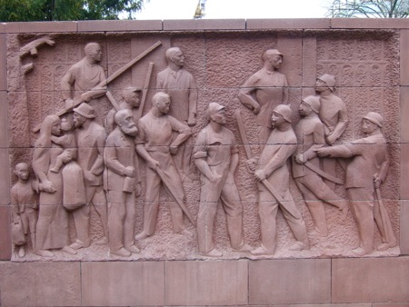 Stralau, Karl-Marx-Denkmal